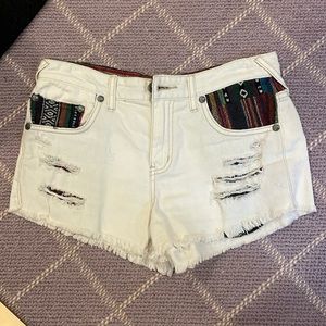 Free People white patterned pocket jean short